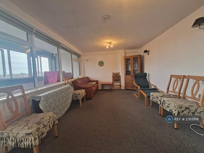 2 Bedroom Flat To Rent In Kenrick House, Birmingham, B16