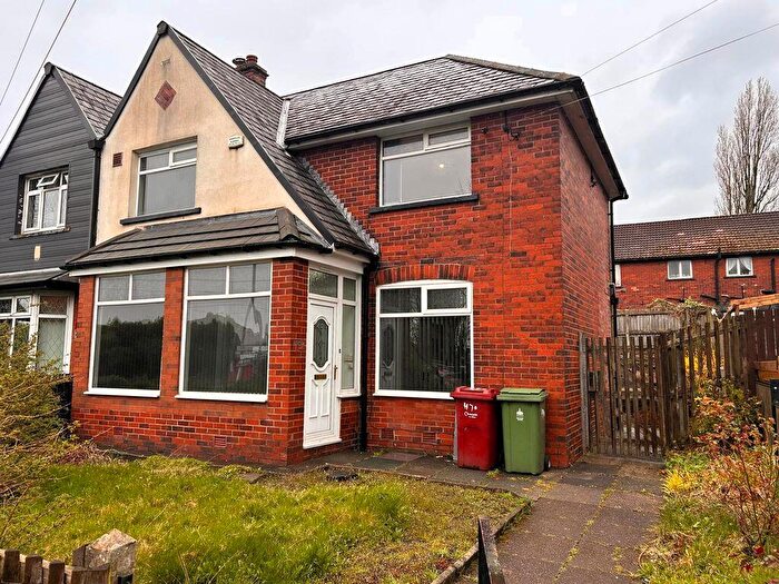 3 Bedroom Semi Detached House To Rent In Crompton Way, Bolton, BL1