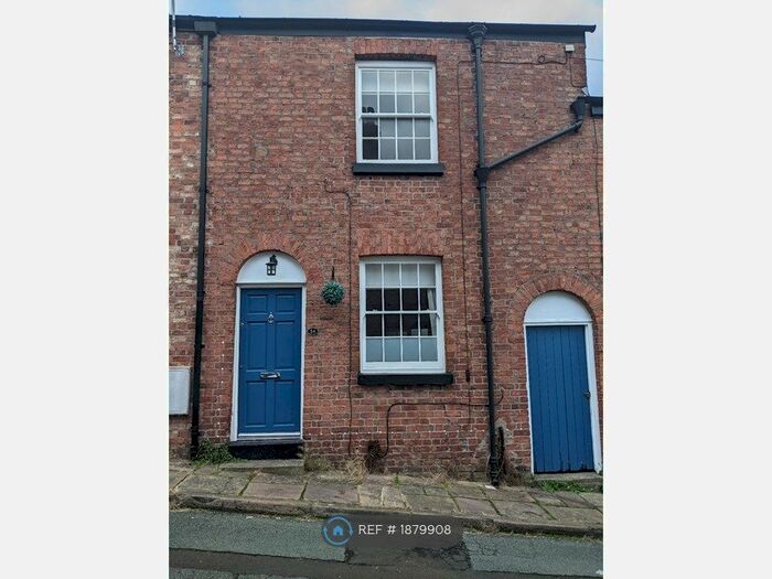 1 Bedroom Terraced House To Rent In Half Street, Macclesfield, SK11