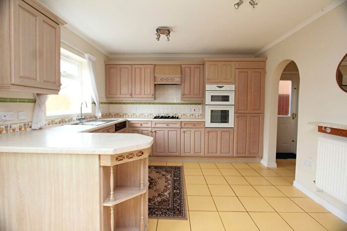 4 Bedroom House For Sale In Marine Drive, Barry, CF62