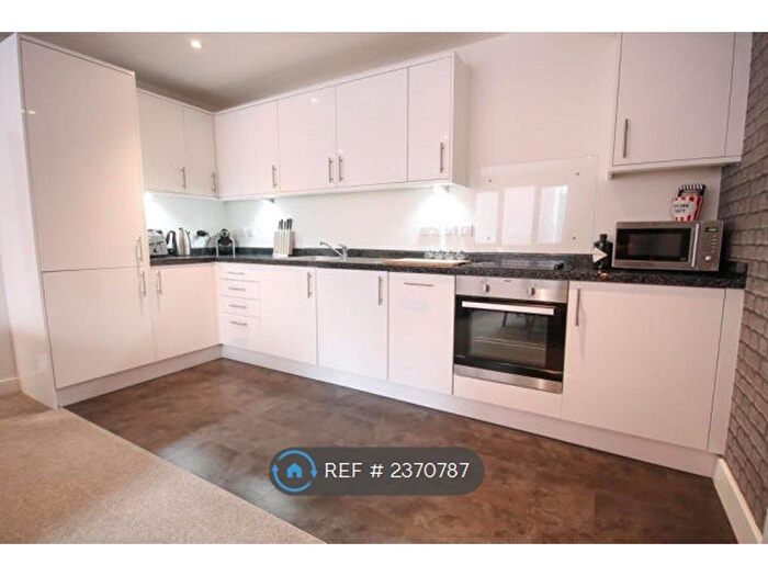 1 Bedroom Flat To Rent In Phoenix House, East Grinstead, RH19