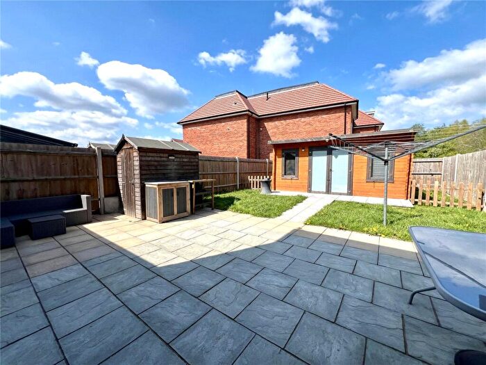 3 Bedroom Semi Detached House For Sale In Halifax Close, Guildford, Surrey, GU3