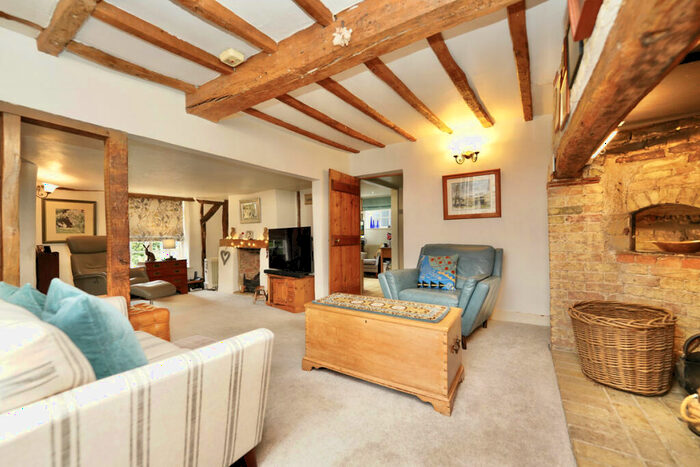 4 Bedroom Detached House For Sale In High Street, Offord D'Arcy, PE19