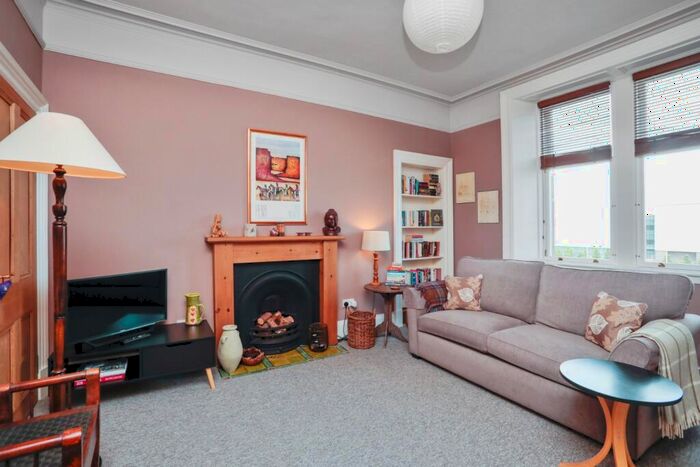 1 Bedroom Flat To Rent In Meadowbank Terrace, Meadowbank, Edinburgh, EH8