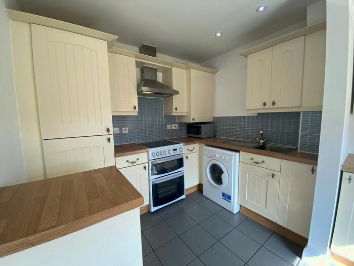 1 Bedroom Flat To Rent In Parc-Y-Felin, Swansea, SA2
