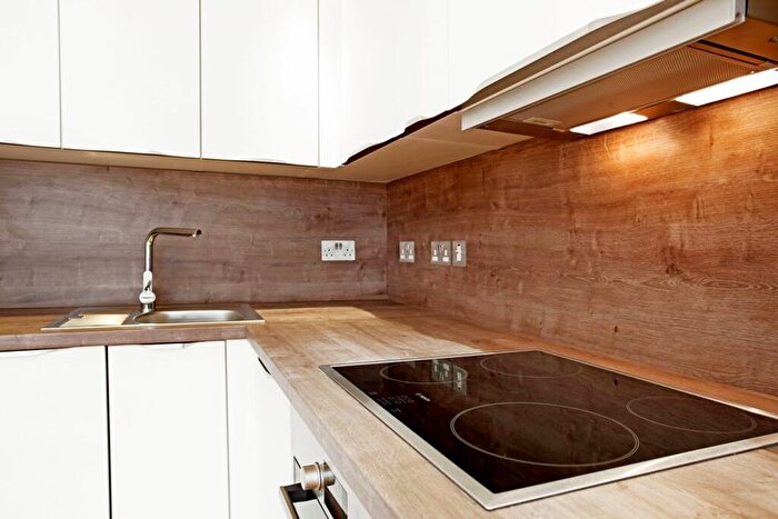 1 Bedroom Flat To Rent In Nevada Heights Chingford Mount Road, E4