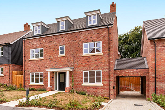 5 Bedroom Detached House For Sale In Tenterfields, Great Dunmow, Essex, CM6