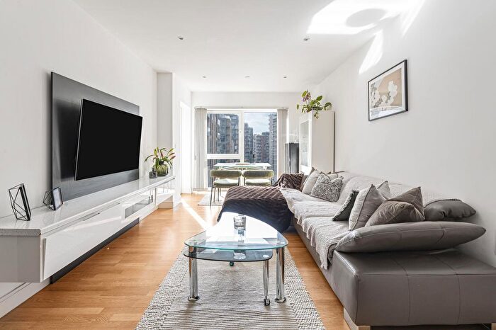 2 Bedroom Flat For Sale In Flotilla House, Battersea Reach, London, SW18