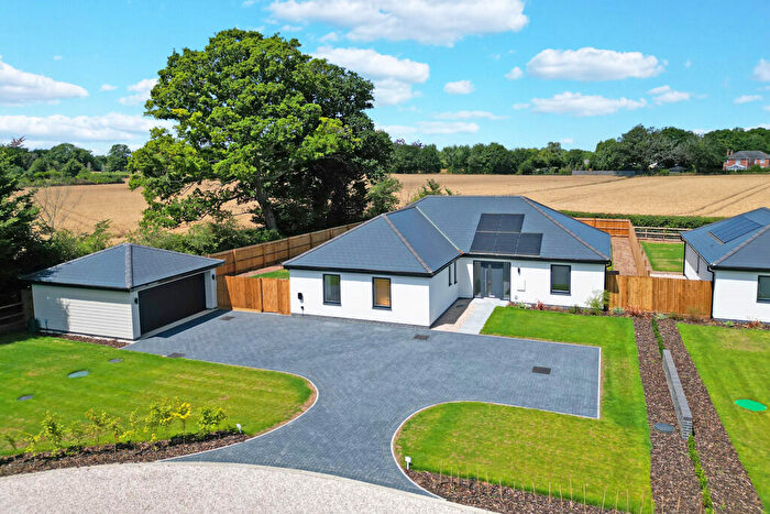4 Bedroom Detached Bungalow For Sale In Hazel Shrub, Bentley, IP9