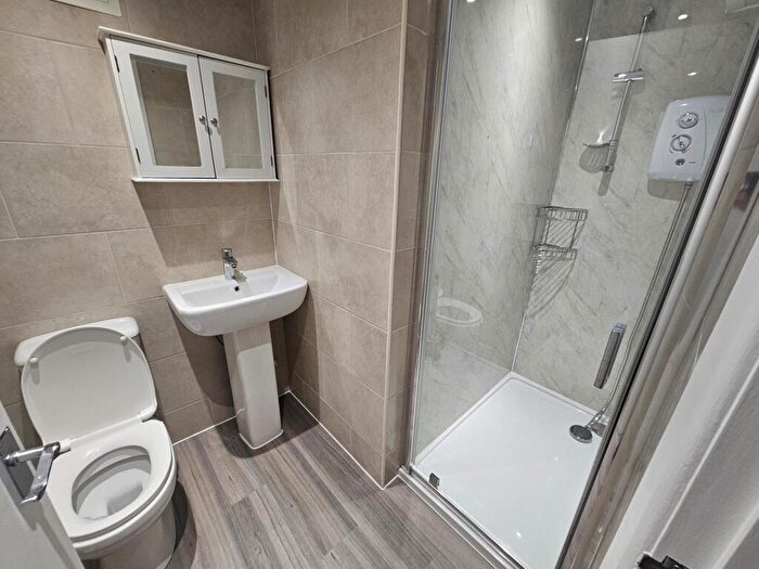 1 Bedroom House To Rent In Estcourt Terrace, Leeds, LS6