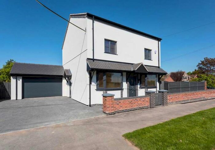 4 Bedroom Detached House To Rent In Crewe Road, Shavington, Crewe, CW2