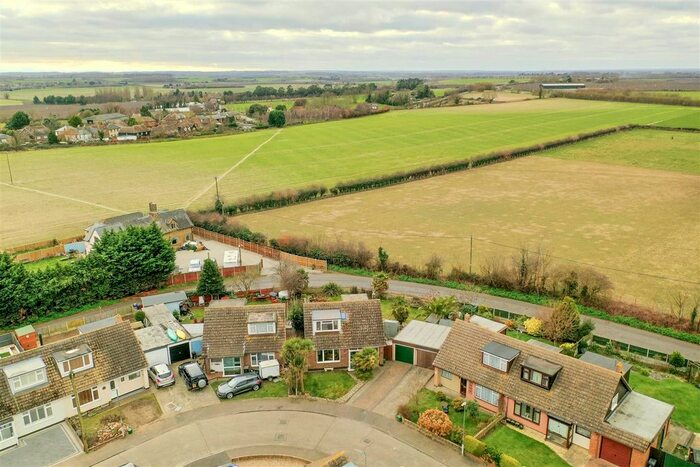 2 Bedroom Detached Bungalow For Sale In Glebelands, Ash, Canterbury CT3