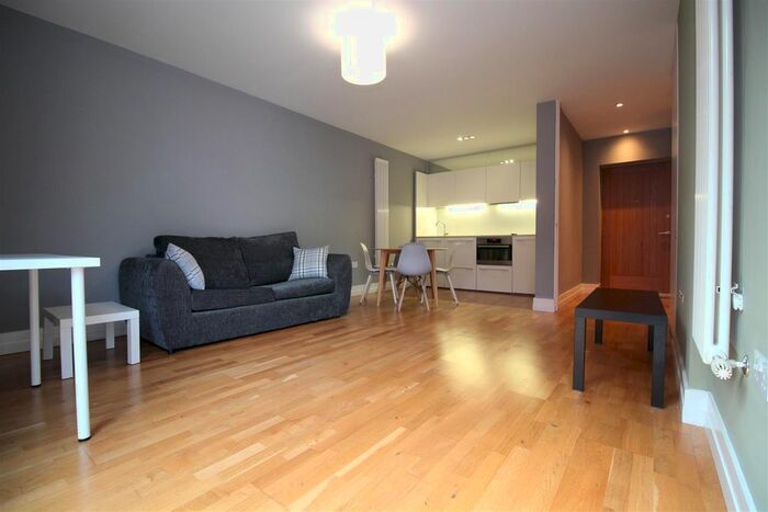 1 Bedroom Flat To Rent In Shires Walk, High Street, Leicester, LE1