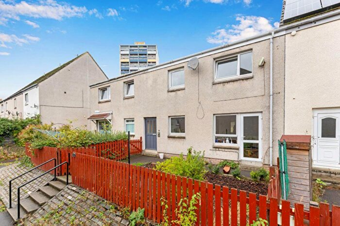 2 Bedroom Flat For Sale In / Citadel Place, Leith, Edinburgh, EH6