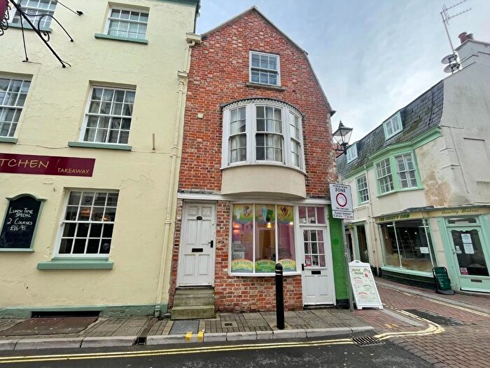 2 Bedroom Maisonette To Rent In Maiden Street, Weymouth, DT4