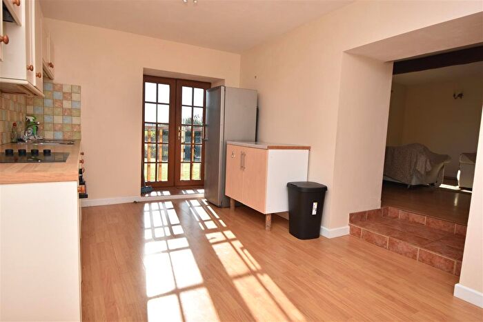2 Bedroom Barn Conversion To Rent In Weaver Mill Farm, Kentisbeare, Cullompton, EX15