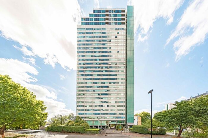 2 Bedroom Flat For Sale In George Beard Road, Deptford, SE8