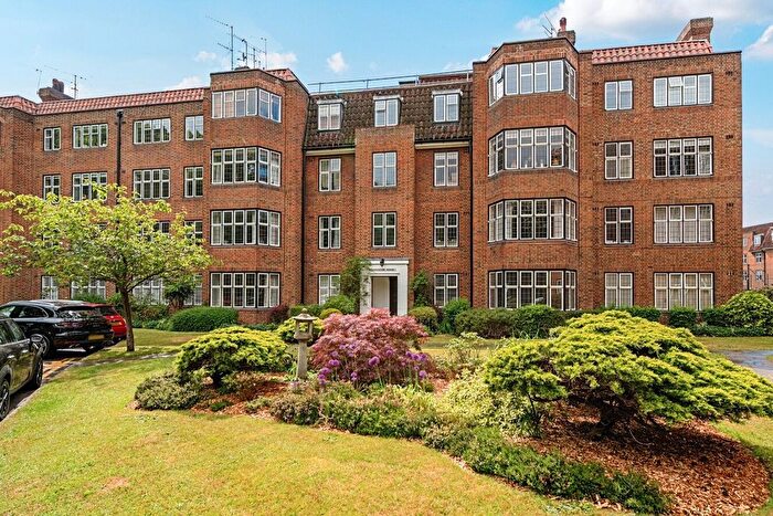1 Bedroom Flat To Rent In Portsmouth Road, Putney, London, SW15