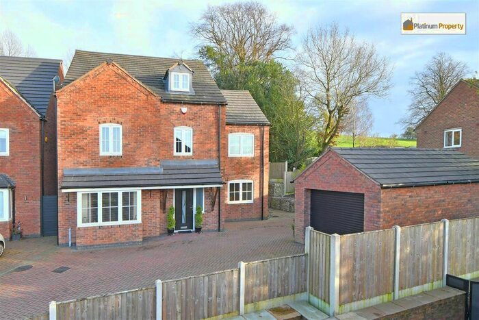 5 Bedroom Detached House For Sale In Stone Road, Rough Close, ST3