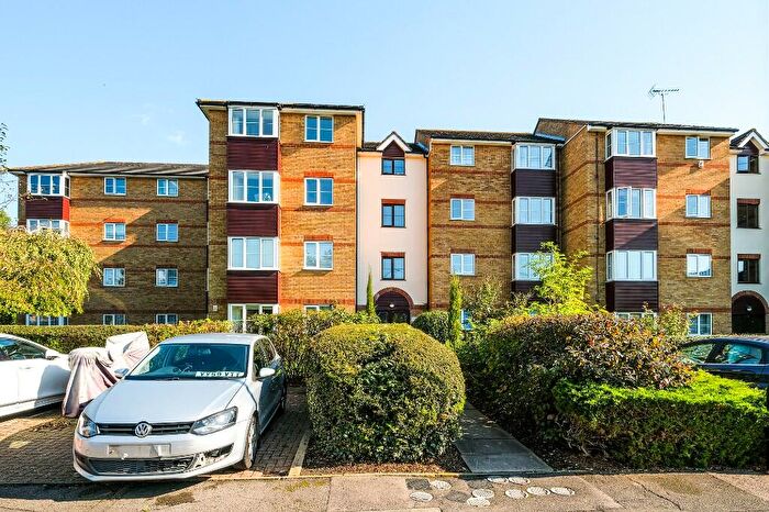 1 Bedroom Flat To Rent In Thurlow Close, London, E4