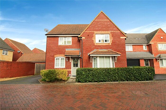 4 Bedroom Detached House For Sale In Batsford Crescent, Swindon, Wiltshire, SN25