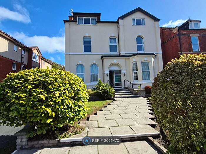 2 Bedroom Flat To Rent In Talbot St, Southport, PR8