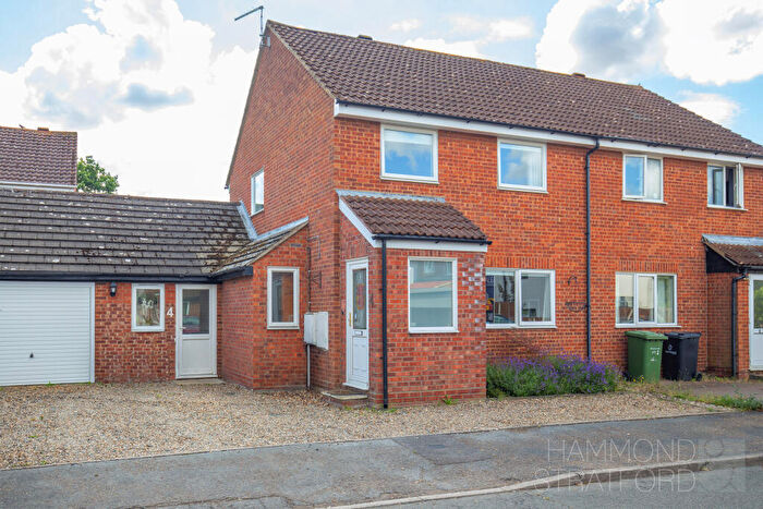 3 Bedroom Semi-Detached House For Sale In Barley Way, Attleborough, NR17