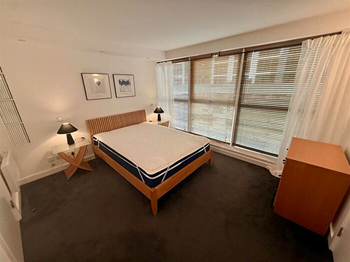 1 Bedroom Apartment To Rent In Queens College Chambers, Paradise St, Birmingham, B1