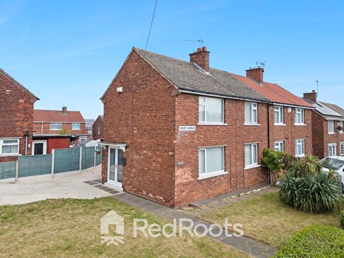 3 Bedroom Semi Detached House For Sale In Violet Avenue, Edlington, Doncaster, South Yorkshire, DN12