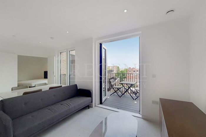 1 Bedroom Apartment To Rent In Jacquard Point, Tapestry Way, E1