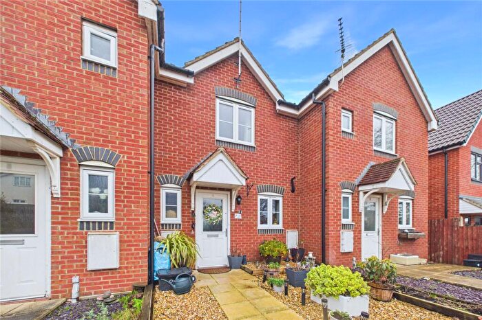 3 Bedroom Terraced House For Sale In Days Rise, Swindon, Wiltshire, SN25