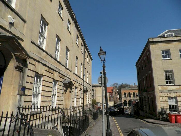 1 Bedroom Ground Maisonette To Rent In Berkeley Square, Bristol, BS8