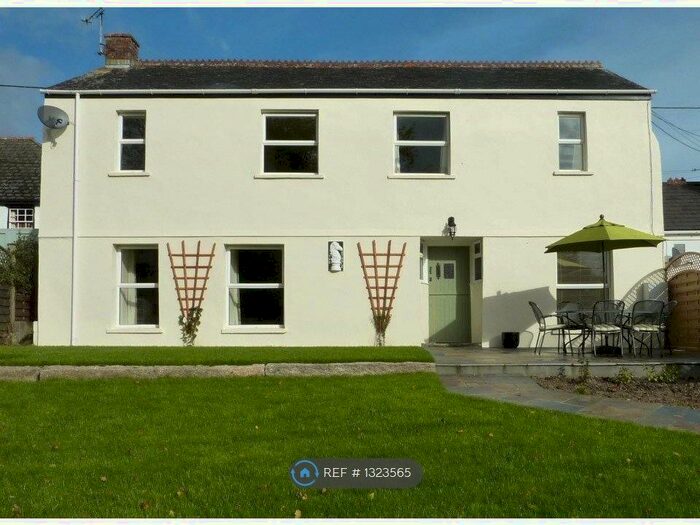 3 Bedroom End Of Terrace House To Rent In The Stable, Wadebridge PL27