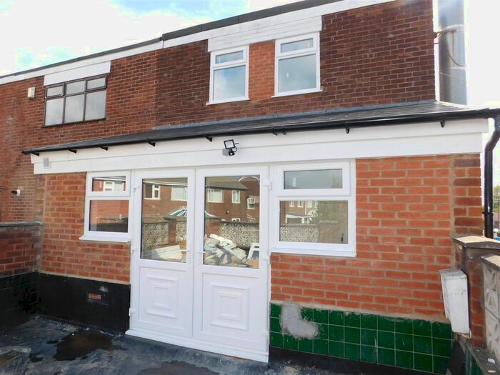 3 Bedroom Maisonette To Rent In Somerset Road, Failsworth, Manchester, M35