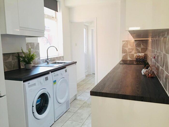 4 Bedroom Terraced House To Rent In Rydal Street, LE2