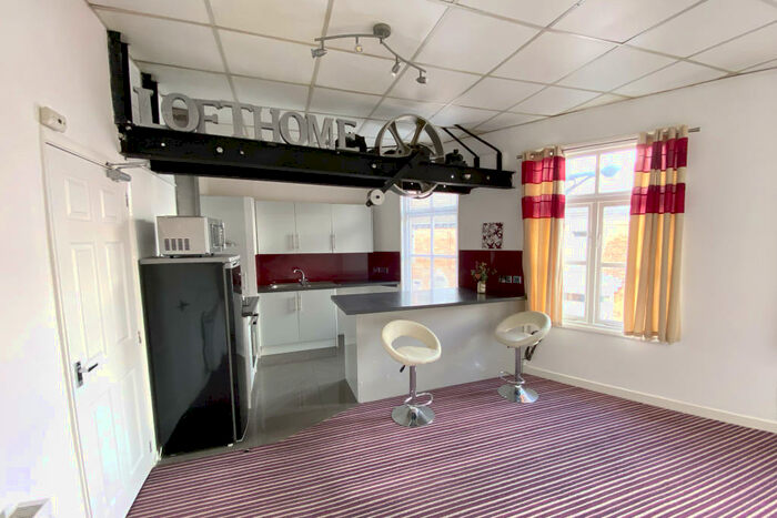 1 Bedroom Flat To Rent In Princes Avenue, Hull, East Riding Of Yorkshire, HU5