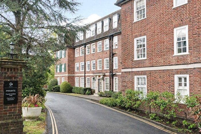 2 Bedroom Flat For Sale In Prince Arthur Road, London, NW3