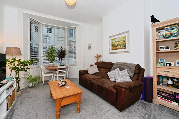 2 Bedroom Apartment For Sale In Waterloo Street, Hove, BN3