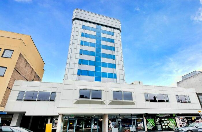 1 Bedroom Flat To Rent In High Street, Slough, SL1