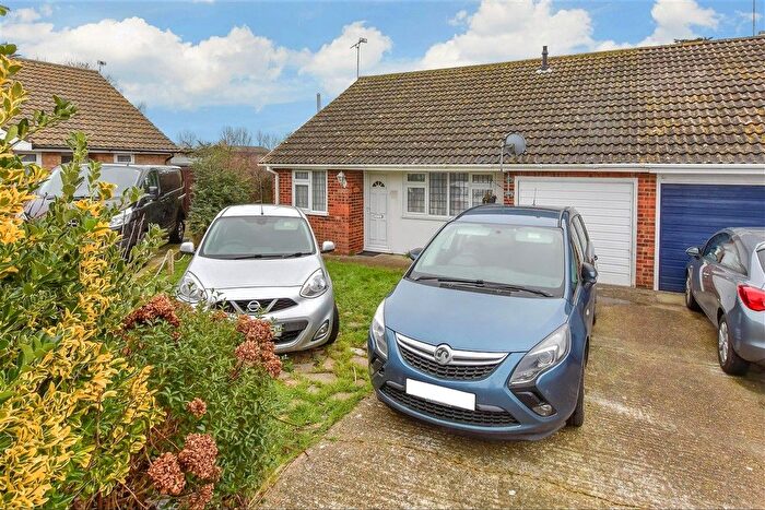 3 Bedroom Semi-detached Bungalow For Sale In Ash Grove, Lydd, Romney Marsh, Kent, TN29