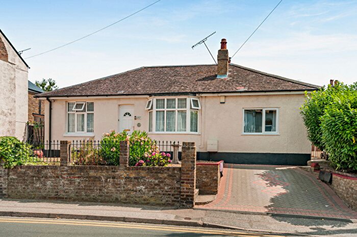 4 Bedroom Detached Bungalow For Sale In Newington Road, Ramsgate, Kent, CT12