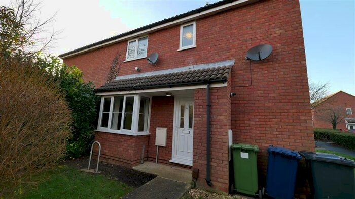 2 Bedroom Property To Rent In Spencer Drive, St Ives, PE27