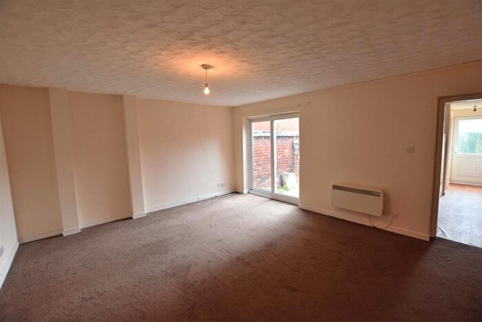 1 Bedroom Flat To Rent In Gloucester Street, Spon End, Coventry, CV1