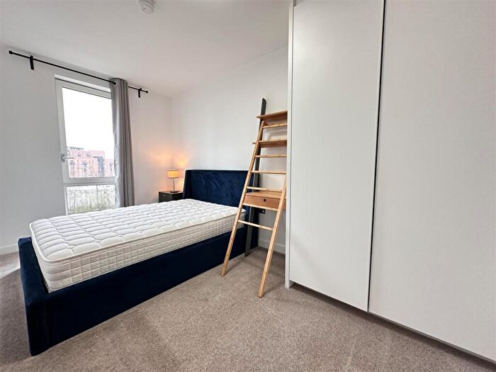 2 Bedroom Apartment For Sale In The Quarry, Middlewood Street, Salford, M5