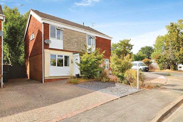 3 Bedroom Semi Detached House For Sale In Mallory Drive, Kidderminster, DY11