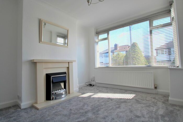 3 Bedroom Semi-Detached House To Rent In Vesper Gate Crescent, Kirkstall, Leeds, LS5