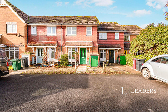 2 Bedroom Terraced House To Rent In Russet Gardens, PO10