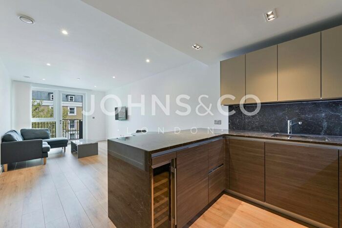 1 Bedroom Flat To Rent In Sovereign Court, Hammersmith, London, W6