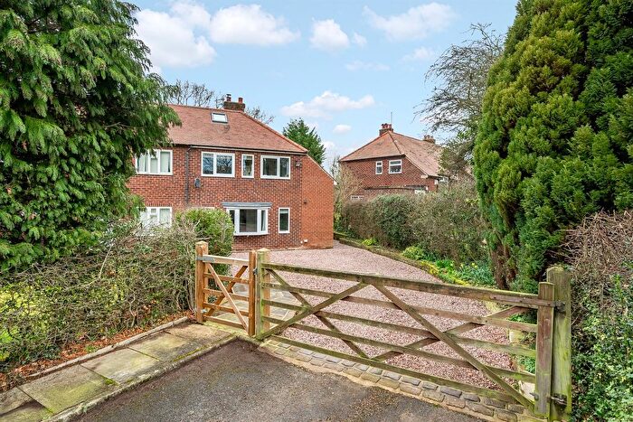 4 Bedroom Semi Detached House For Sale In The Crescent, Mottram St. Andrew, SK10