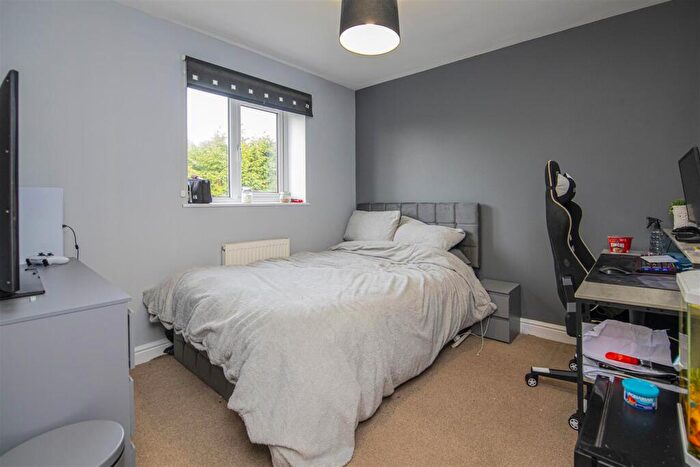 5 Bedroom Detached House For Sale In French Drive, Kettering, NN15